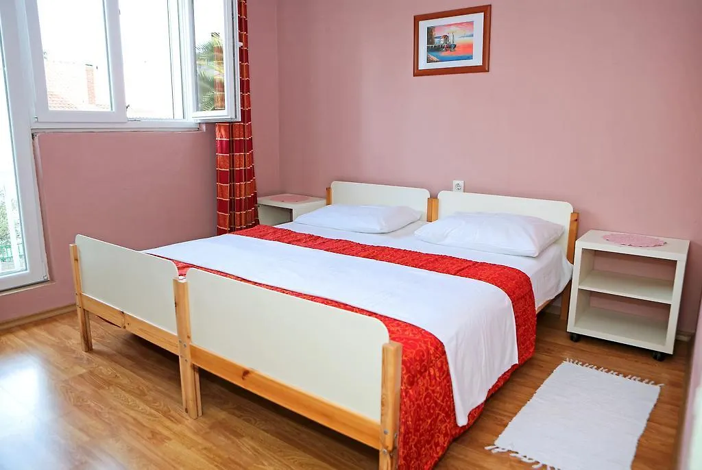 Apartment Ana Banana Zadar